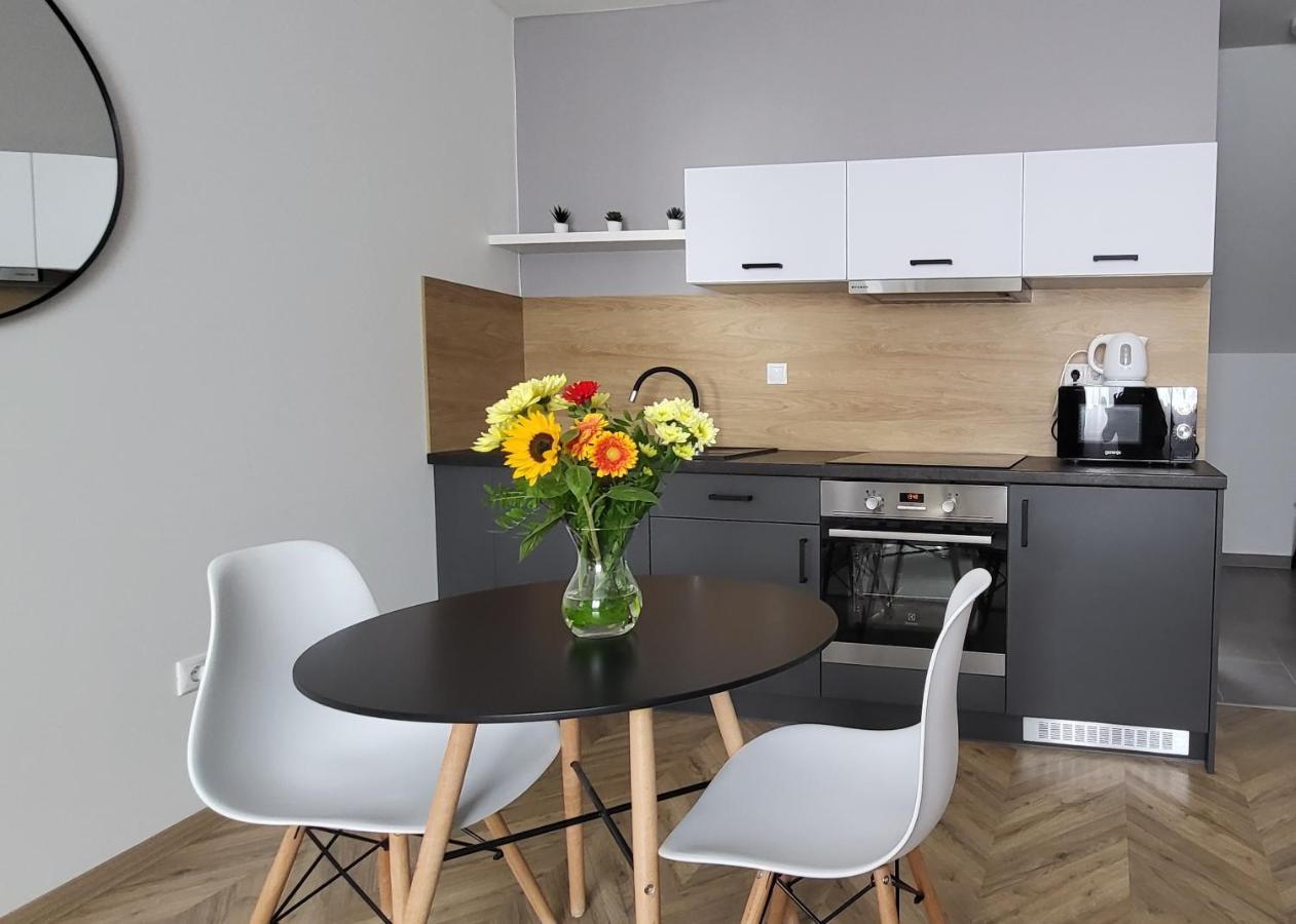 Dotis Apartman Тата Екстер'єр фото